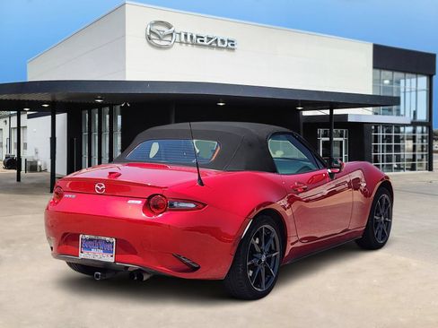 Used 2016 MAZDA MX-5 Miata Grand Touring RWD image 5