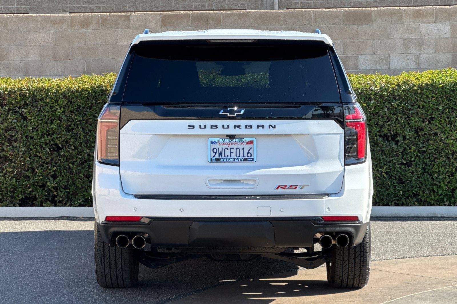 Certified 2026 Chevrolet Suburban RST RWD image 5