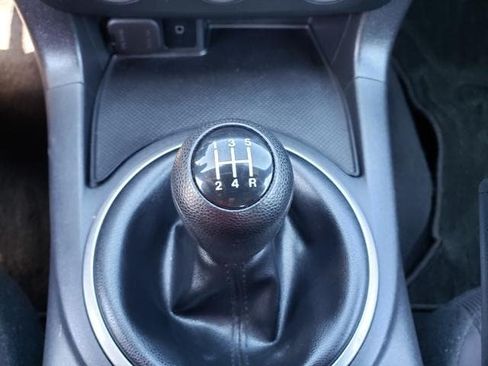 Used 2011 MAZDA MX-5 Miata Sport w/ Convenience Pkg RWD image 18