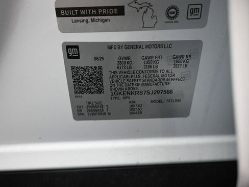 Used 2025 GMC Acadia Elevation FWD image 15