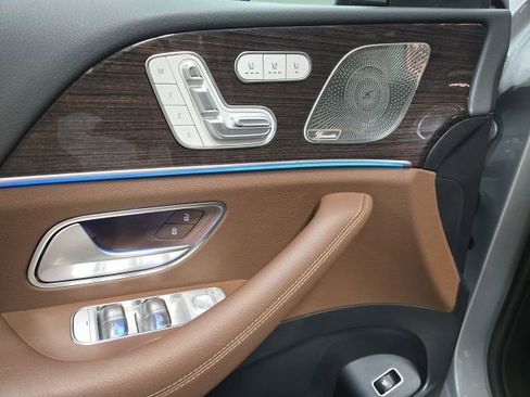 Certified 2026 Mercedes-Benz GLS 450 4MATIC image 6