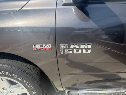 Used 2014 RAM 1500 Express RWD image 8