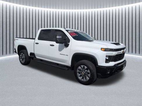 Certified 2025 Chevrolet Silverado 2500 Custom w/ Custom Value Package AWD/4WD image 1