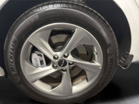 Used 2026 Genesis GV70 2.5T Advanced AWD/4WD image 24