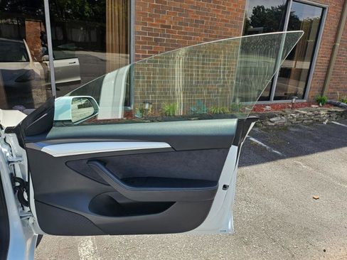 Used 2022 Tesla Model 3 RWD image 58