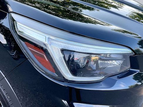 Used 2021 Subaru Forester Premium AWD/4WD image 26