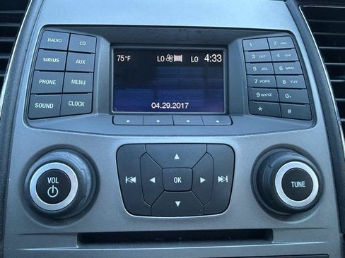 Used 2017 Ford Taurus SEL AWD/4WD image 22