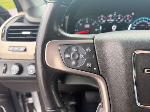 Used 2020 GMC Yukon XL Denali AWD/4WD image 29
