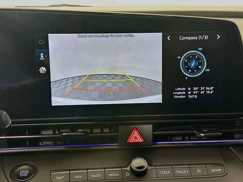 Certified 2025 Hyundai Elantra SEL FWD image 14