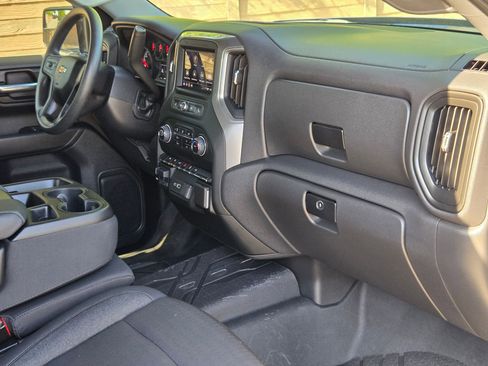 Used 2024 Chevrolet Silverado 1500 Custom w/ Turbomax Blackout Package image 28