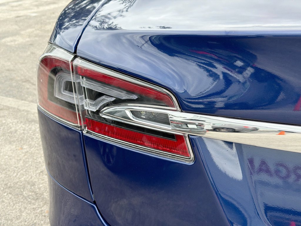 Used 2020 Tesla Model S Long Range AWD/4WD image 10