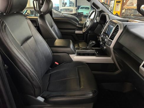 Used 2020 Ford F150 Lariat w/ Equipment Group 502A Luxury AWD/4WD image 13