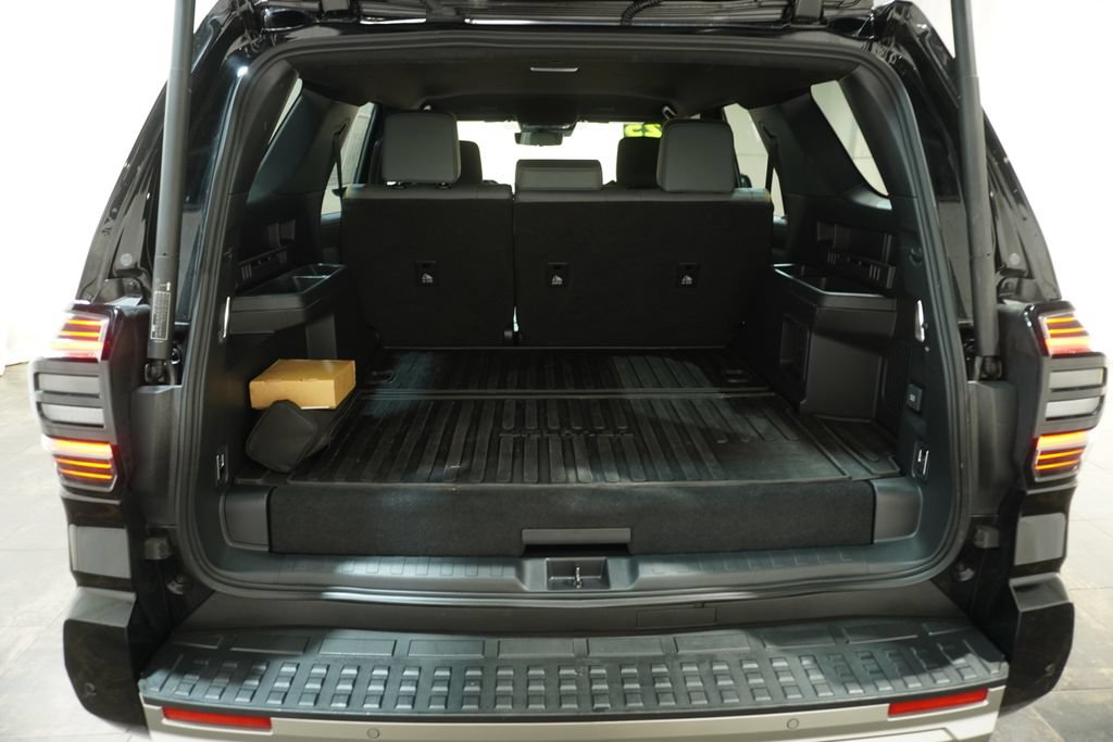 Certified 2025 Toyota 4Runner Trailhunter AWD/4WD image 6