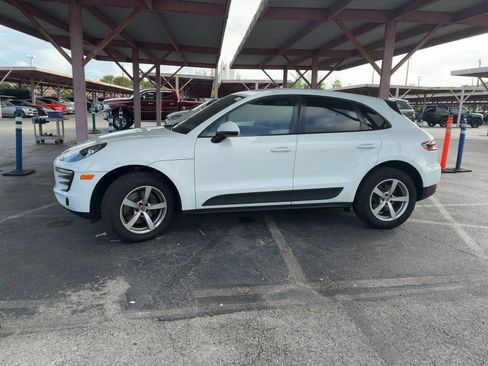 Used 2018 Porsche Macan image 7