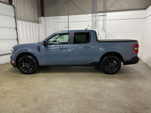 Used 2024 Ford Maverick Lariat w/ Black Appearance Package image 4