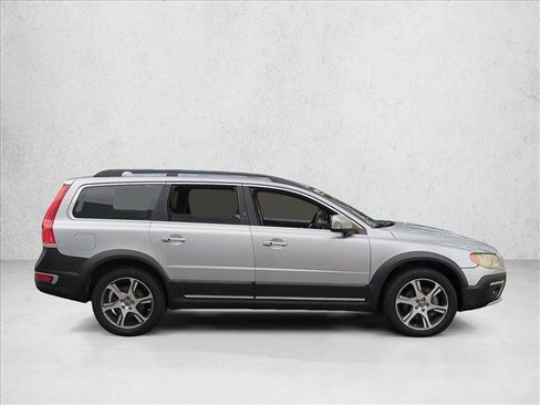 Used 2014 Volvo XC70 T6 AWD/4WD image 4