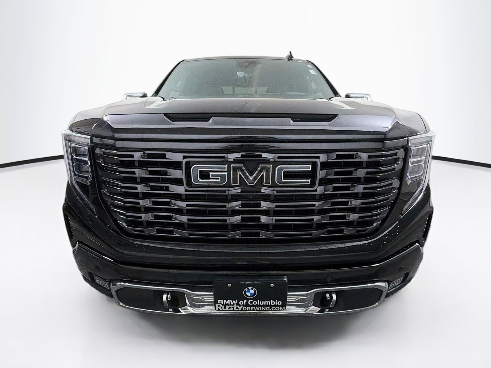 Used 2023 GMC Sierra 1500 Denali Ultimate AWD/4WD image 2