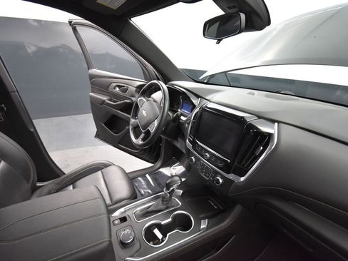 Certified 2022 Chevrolet Traverse LT image 18