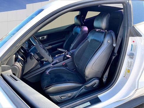 Used 2017 Ford Mustang Shelby GT350 image 5