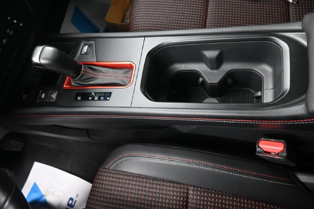 Certified 2025 Nissan Kicks SR AWD/4WD image 19