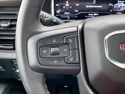 Used 2025 GMC Sierra 3500 AT4 w/ AT4 Premium Plus Package image 18