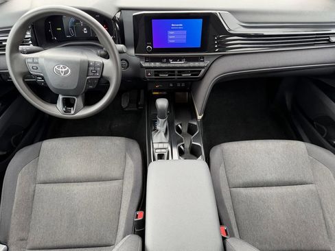 Used 2025 Toyota Camry LE FWD image 13