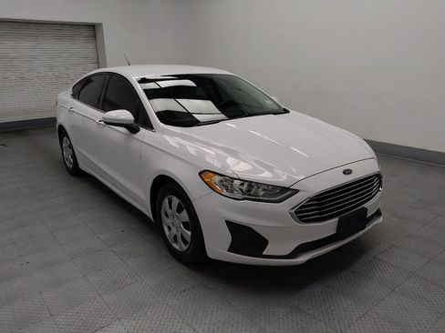 Used 2019 Ford Fusion S FWD image 13