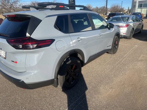 Used 2025 Nissan Rogue SV w/ Rock Creek Premium Package image 11