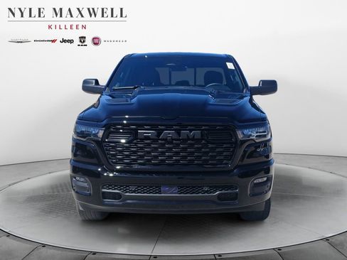 New 2026 RAM 1500 Express AWD/4WD image 18