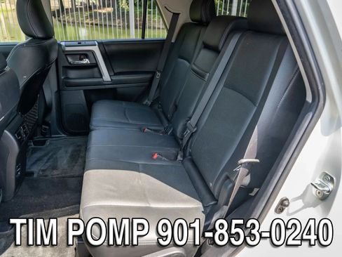 Used 2015 Toyota 4Runner Limited AWD/4WD image 14