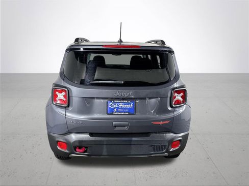 Certified 2022 Jeep Renegade Trailhawk w/ Sun/Sound Group image 8