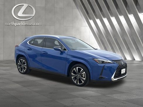 Certified 2025 Lexus UX 300h FWD image 5