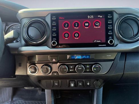 Used 2021 Toyota Tacoma TRD Sport AWD/4WD image 20