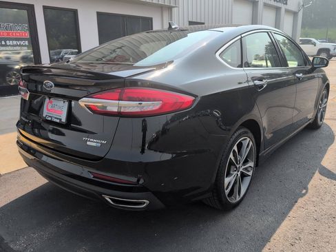 Used 2019 Ford Fusion Titanium AWD/4WD image 8