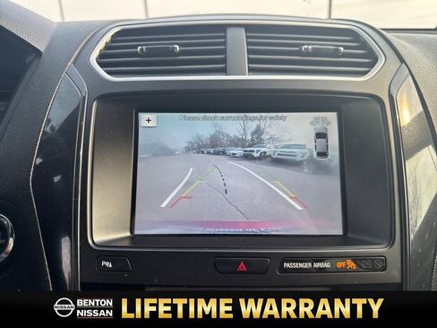 Used 2017 Ford Explorer XLT w/ Equipment Group 202A image 21