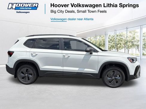 Certified 2025 Volkswagen Taos S FWD image 21