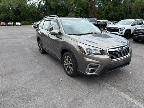 Used 2020 Subaru Forester Limited AWD/4WD image 6