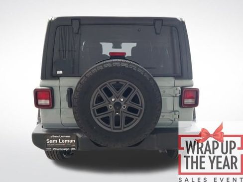 Used 2024 Jeep Wrangler Sport S image 25