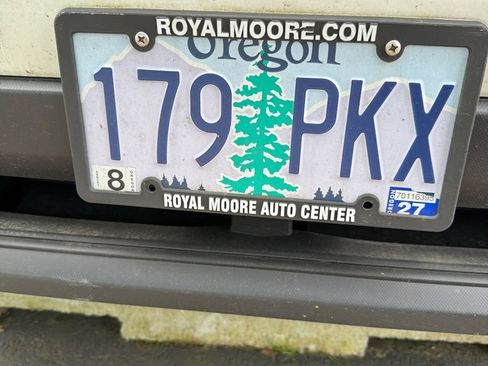 Used 2023 Subaru Forester Premium image 2