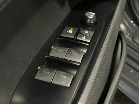 New 2026 Toyota Camry SE FWD image 31