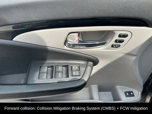 Used 2019 Honda Pilot Touring image 18