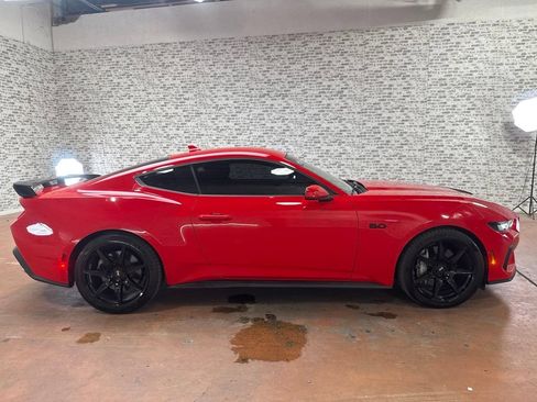 Used 2024 Ford Mustang GT RWD image 8