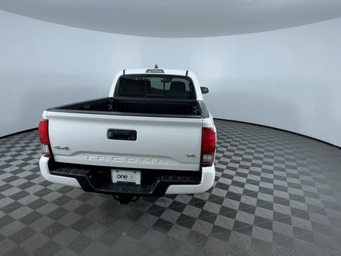 Used 2020 Toyota Tacoma SR5 image 8