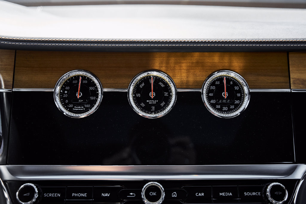 Used 2024 Bentley Flying Spur V8 AWD/4WD image 81