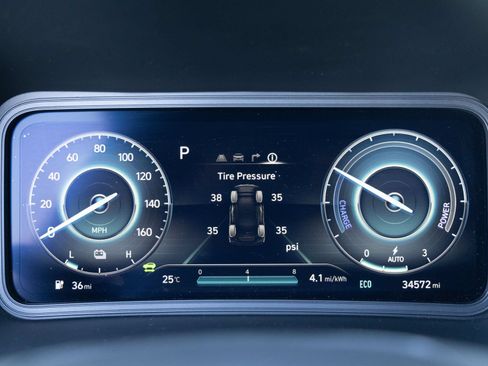 Used 2023 Hyundai Kona Limited w/ Cargo Package FWD image 19