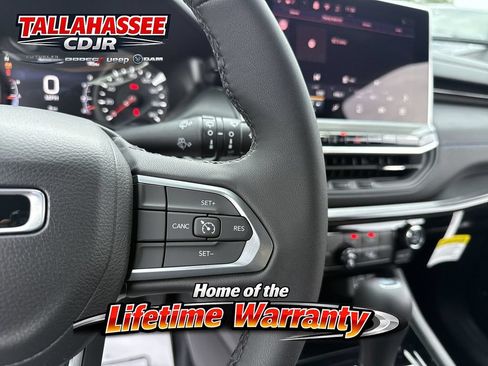 New 2026 Jeep Compass Latitude AWD/4WD image 18