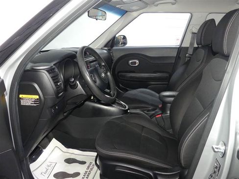 Used 2018 Kia Soul w/ Convenience Package FWD image 20