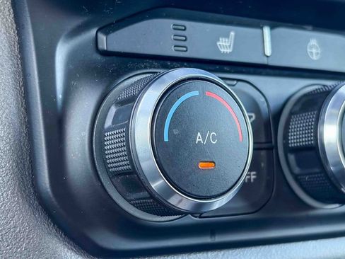 Used 2021 RAM 1500 Big Horn image 33