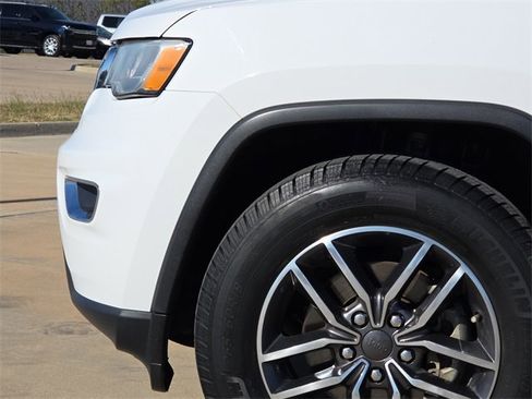 Used 2020 Jeep Grand Cherokee Limited image 5