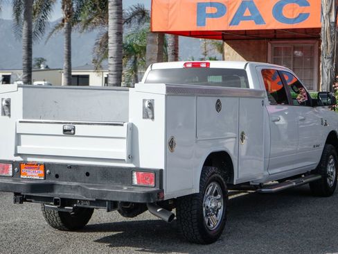 Used 2022 RAM 3500 Big Horn AWD/4WD image 9